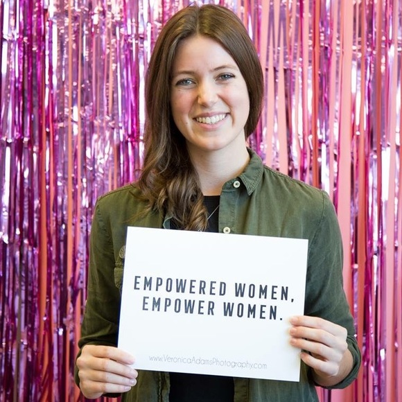 Meet your Posher, Rachel - Picture 2 of 4